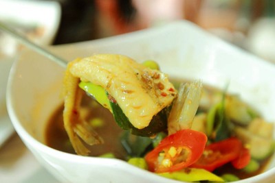 แกงป่าปลาเห็ดโคน