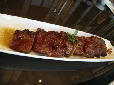 Barbecued Iberian pork with honey