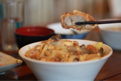 Takumi Japanese Restaurant (ทาคุมิซัง) Takumi Japanese Restaurant (ทาคุมิซัง)