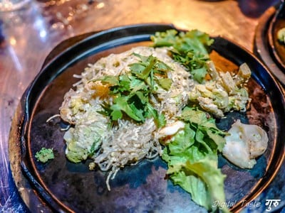 สุกี้แห้ง