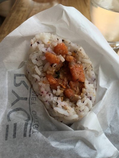 ไส้ลาบแซลมอน