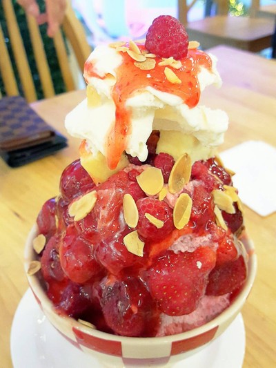 Berry Bingsu