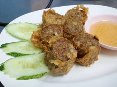 อาหาร หรือ เครื่องดื่ม