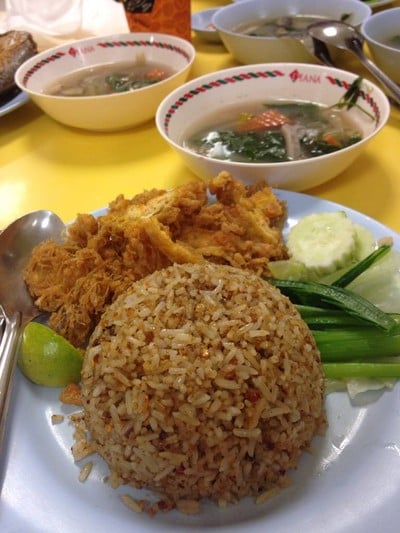 ข้าวผัดน้ำพริกมันกุ้ง