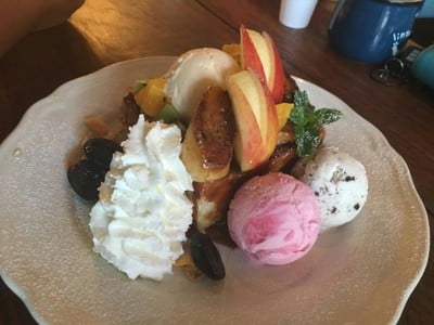 La Pine dessert&cafe' (ลาปิเน่) กัลปพฤกษ์ La Pine dessert&cafe' (ลาปิเน่) กัลปพฤกษ์