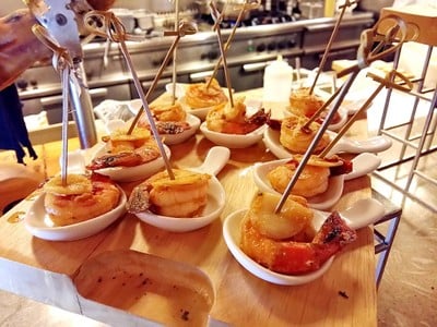Tapas Y Vino (ทาปาส อี วีโน่) Pullman Bangkok Grande Sukhumvit Tapas Y Vino (ทาปาส อี วีโน่) Pullman Bangkok Grande Sukhumvit
