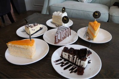 เมนูของร้าน April's Brasseries -