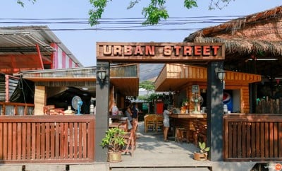 หน้าร้าน Urban Street ลาดพร้าว 101