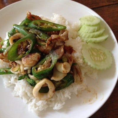 ผัดพริกทะเล ราดข้าว