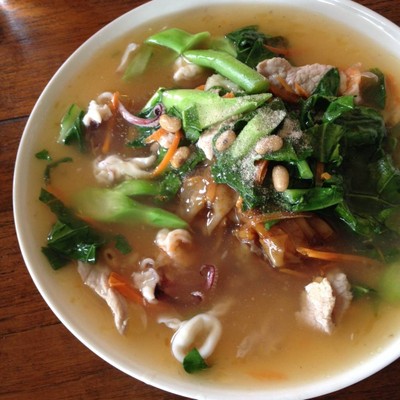 เส้นใหญ่ราดหน้าทะเล