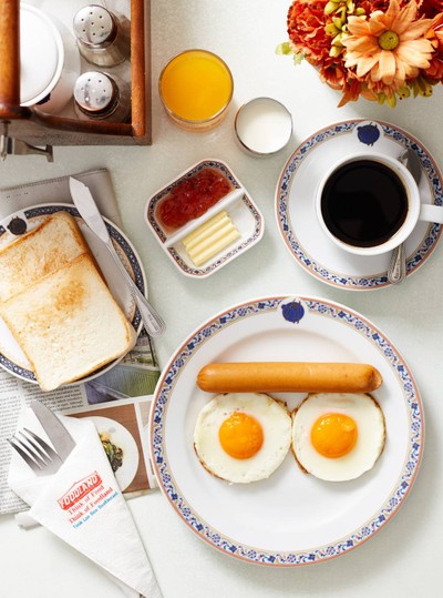 “American Breakfast” (Happy Hour 5.30 - 9.00น. 62 บาท | Normal Price 79 บาท)