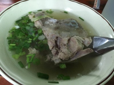 ซุปกระดูกหมูมะนาวดอง