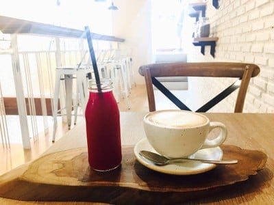 เมนูของร้าน Brekkie Organic Cafe & Juice Bar