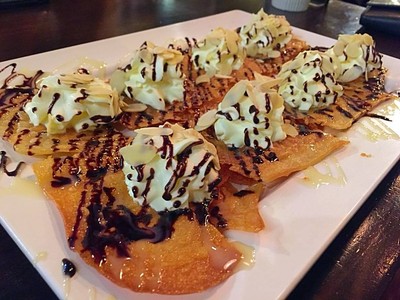 โรตีทิชชู วิปครีมแอลมอน