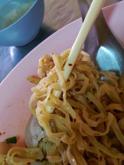 ร้านก๋วยเตี๋ยวหางหมูยินกิจ ตลาดใหม่
