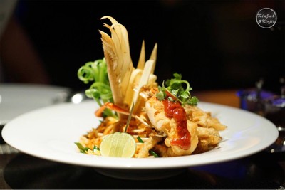 เมนูของร้าน Royal Osha ร่วมฤดี
