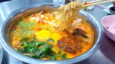 เมนูของร้าน เจ๊โอว ข้าวต้มเป็ด
