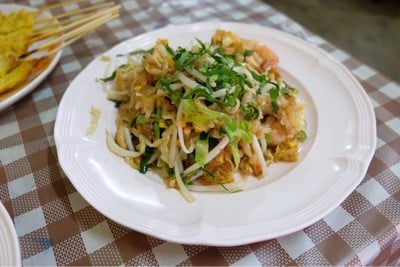 ผัดไทวุ้นเส้นกุ้งสด