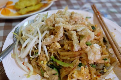 ผัดไทเส้นเล็กหมูหมัก