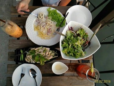 เมนูของร้าน เทียบท่า ณ ศรีราชา