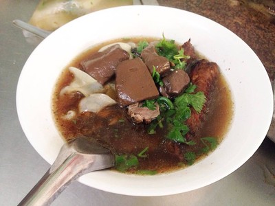 ก๋วยเตี๋ยวเป็ดตุ๋น