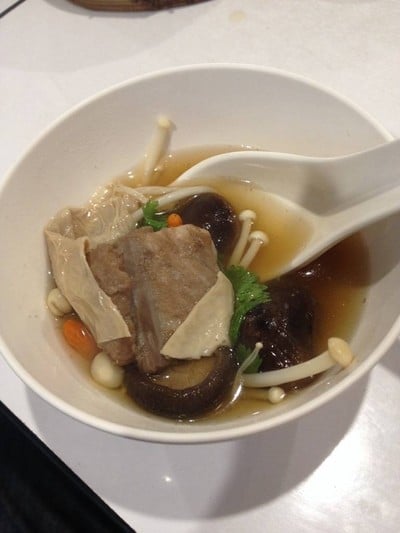 อาหาร หรือ เครื่องดื่ม