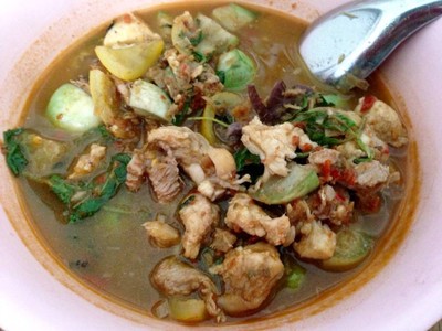 แกงป่าไก่บ้าน