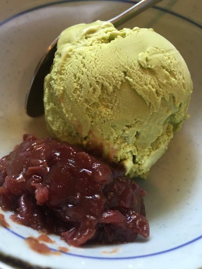 ไอศกรีมชาเขียวถั่วแดง