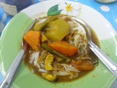 ขนมจีนแกงไตปลา