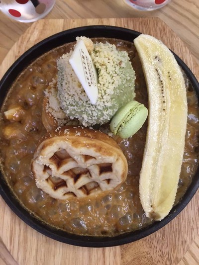 DW Sizzling Waffle Caramel