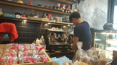 บรรยากาศ Oh Cafe Premium Organic Laos Coffee The Season Mall