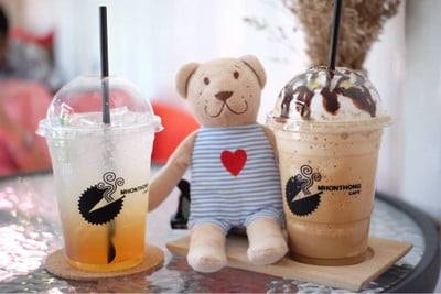 หมอนทองคาเฟ่