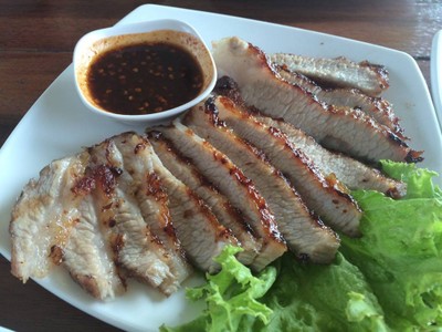 คอหมูย่าง