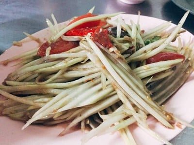 เมนูของร้าน จุ่มลาดหญ้าหน้าสหกรณ์