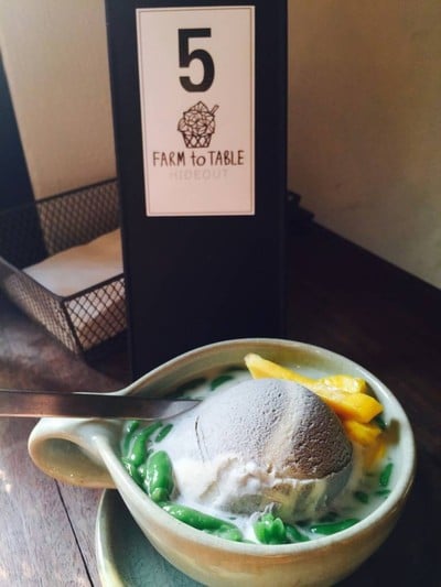 Gelatoไอศรีมงาดำ กับลอดช่อง