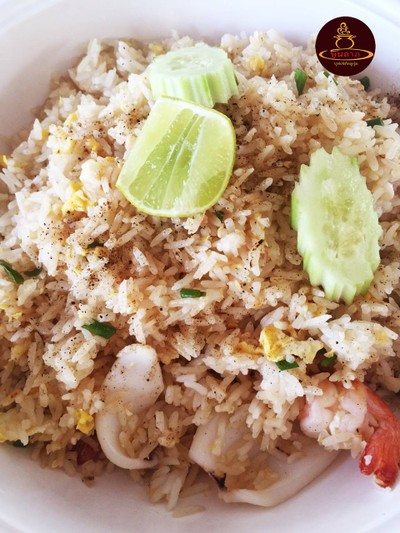 ข้าวผัดทะเล