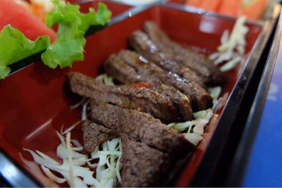 เนื้อย่างเบนโตะเซต