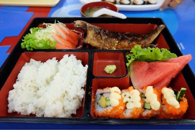 ปลาซาบะย่างเบนโตะเซต