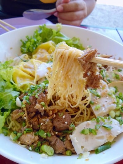 เมนูของร้าน บะหมี่จับกัง สงขลา สงขลา