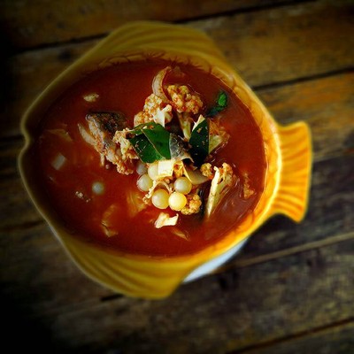 แกงส้มไข่ปลาเรียวเซียว