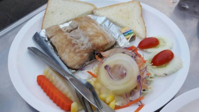 อาหาร หรือ เครื่องดื่ม