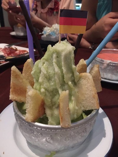 Cold Bread With Green Tea