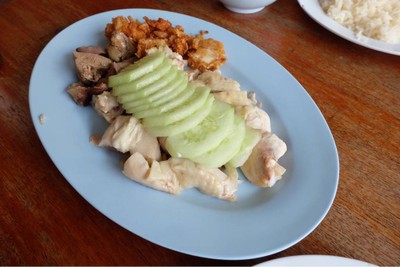 ไก่สับจานใหญ่