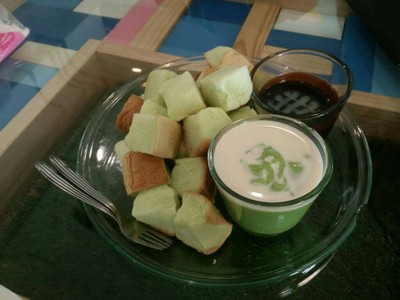 ขนมปังปิ้งช็อคโกแลตสังขยา