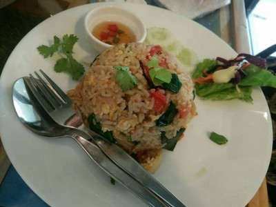 ข้าวผัดหมู