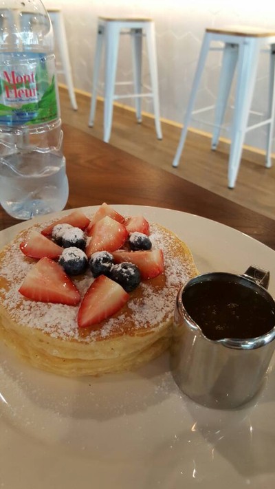 Fresh Berries Pancake