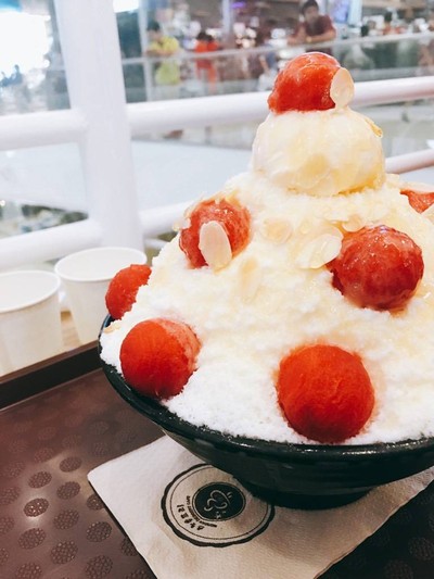 ไม่รู้ชื่อไร แต่มีแตงโมอะ