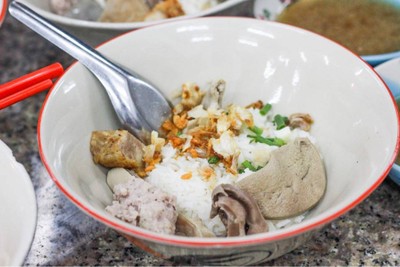 เมนูของร้าน โกเบนซ์ภูเก็ต ภูเก็ต