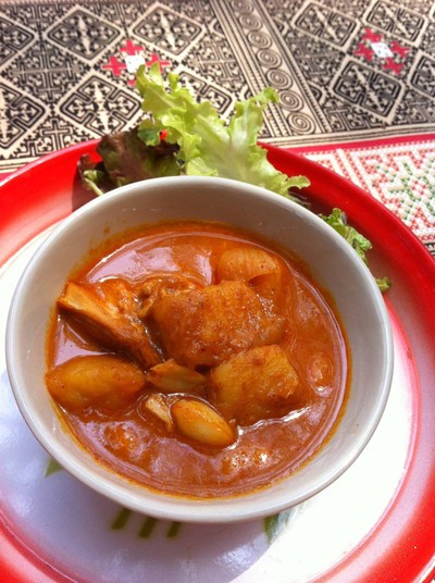 แกงกะหรี่ไก่