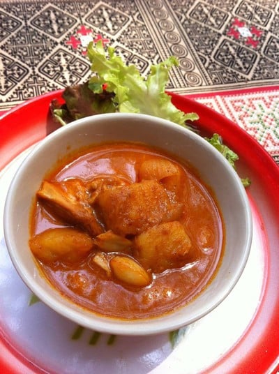 แกงกะหรี่ไก่